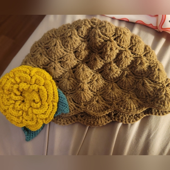 Handmade Crochet Hat - Picture 4 of 6